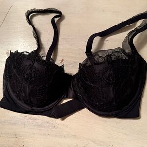 Victoria Secret Very Sexy black lace Bra size 30D